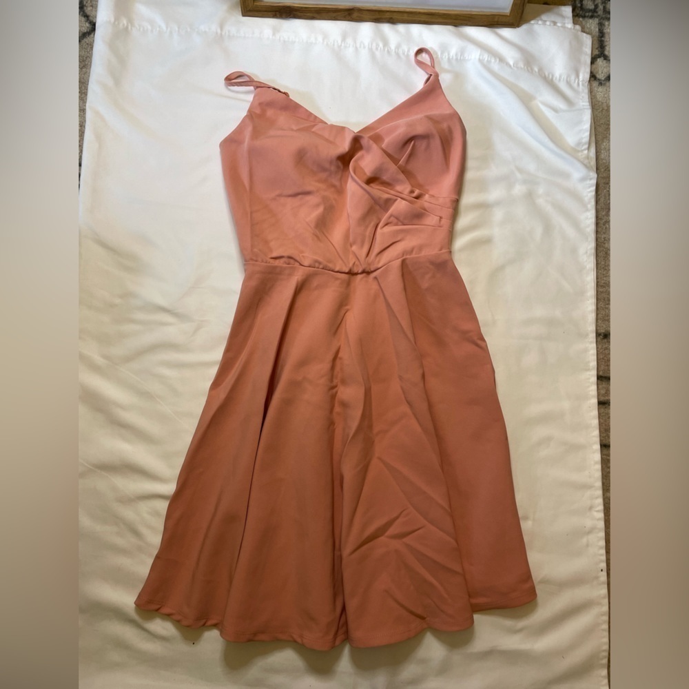 Trixxi size medium peach colored mini dress